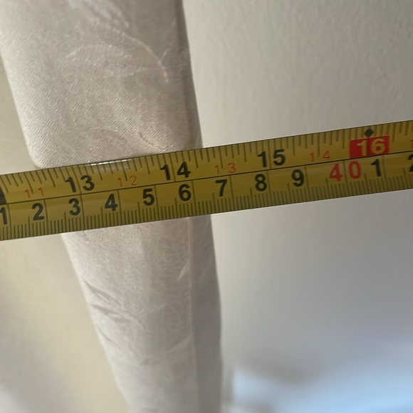 White floral satin maxi/midi dress - Picture 7 of 7